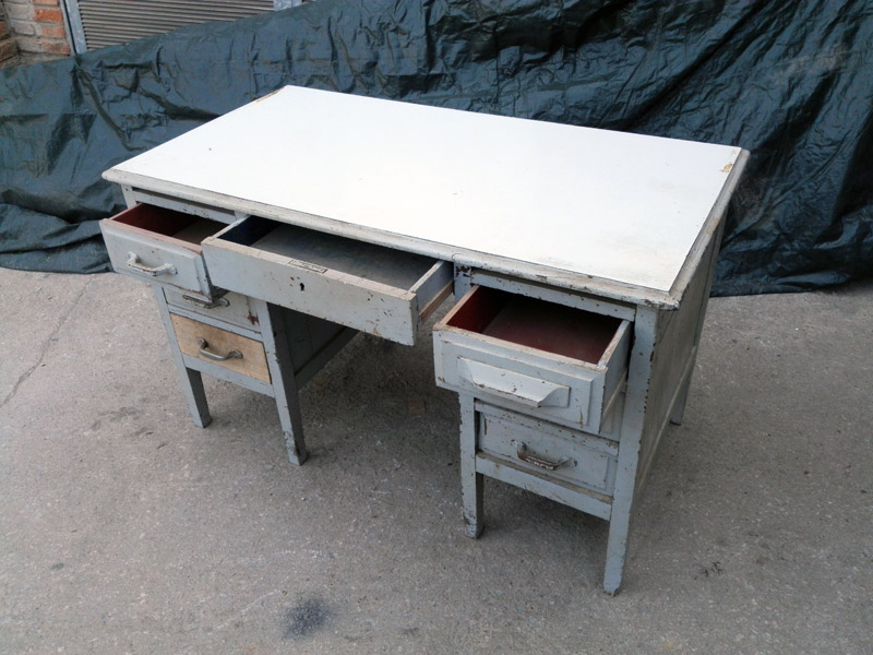 mesa madera oficina taller ambientada 80.5x129.5x69 1u